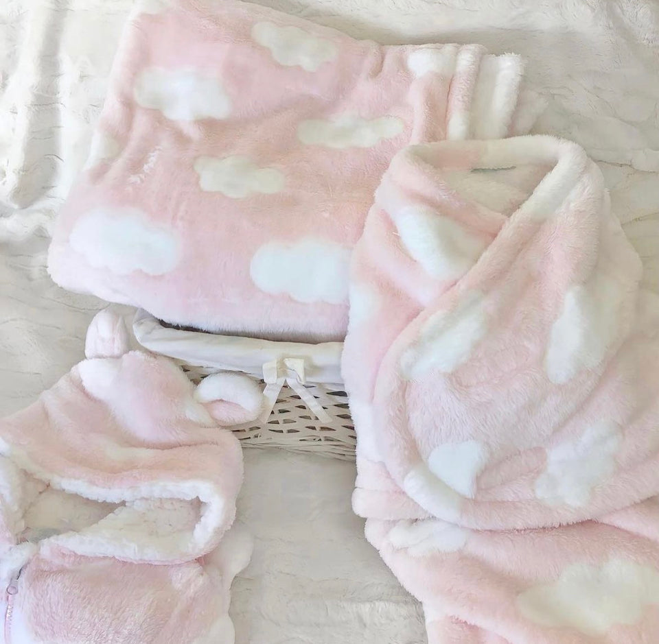 BABY GIFT SET IN SOFT PINK